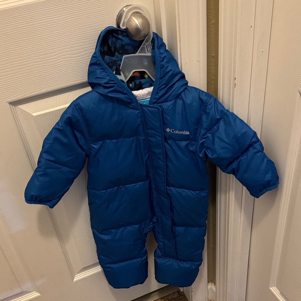 Columbia Infant Blue Hooded Snowsuit- Size 6-12 months, Like New.